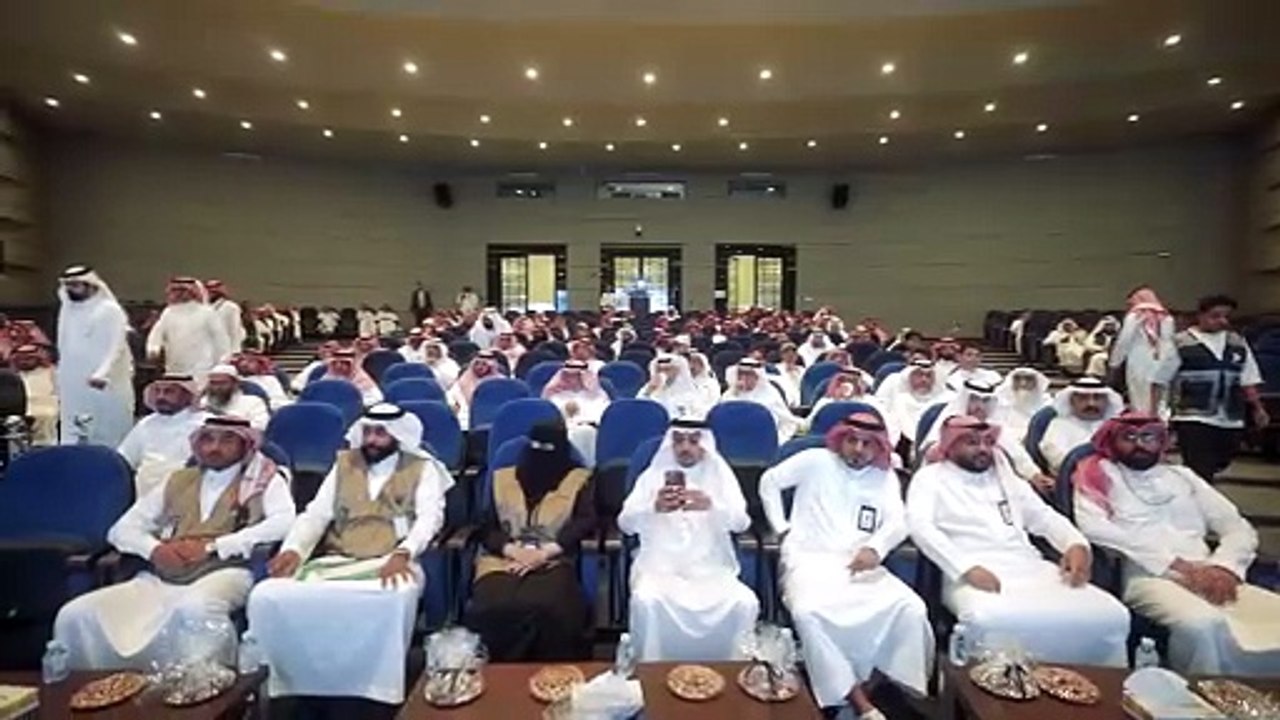 لقاء معالي امين العاصمة المقدسه مساعد الداود برئيس مخلس ادارة شركة الاعاشة الوطنية--