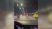 15 Temmuz Şehitler köprüsünde iki otomobil lodosa karşı motokuryeye siper oldu