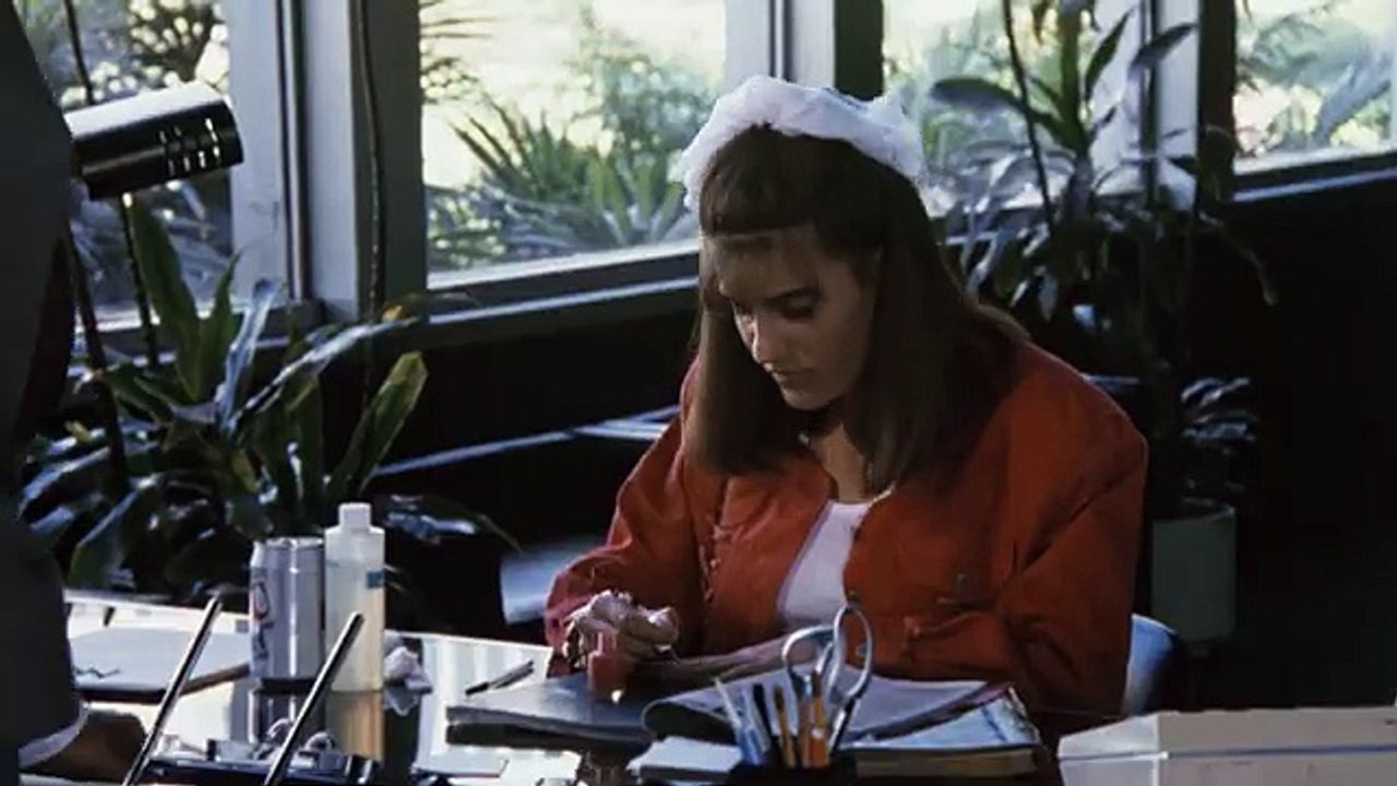 Fright Show- Syngenor (1990) English horror movie