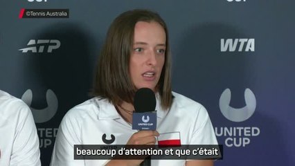 "Bataille des sexes" - Swiatek très critique : "Pas besoin d’être comparées au tennis masculin"