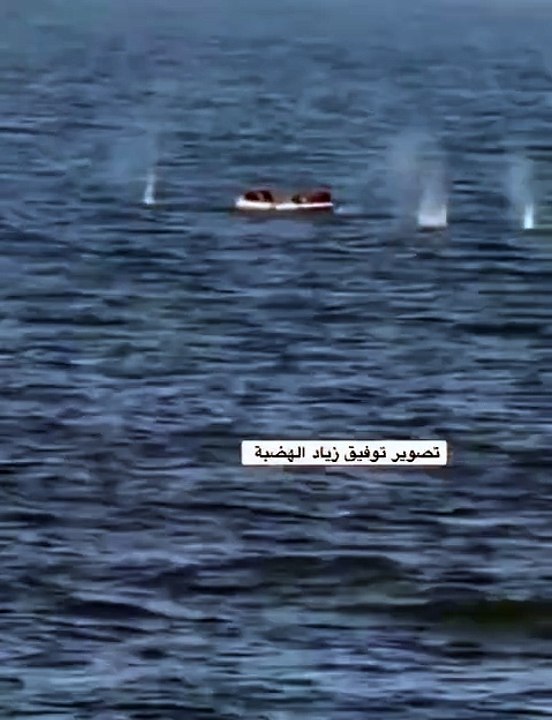 Bath uk| The Israeli army targeted a very small boat carrying a Palestinian who was trying to deliver food to his family.