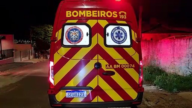 Homem que mora na frente da casa da ex se incomoda com festa e atira no joelho do atual namorado dela