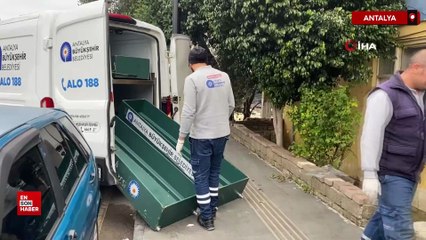 Antalya’da anne ve 7 yaşındaki kızı evde ölü bulundu şüpheli baba teslim oldu