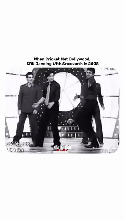 Bat meets beat. shah rukh khan grooving with sreesanth! a crossover nobody planned, everybody loved.🕺🏏  #glamsham #shahrukhkhan #sreesanth #bollywoodxcricket #nostalgiamoment  {glamsham, shah rukh khan, sreesanth, bollywood x cricket, nostalgia moment}