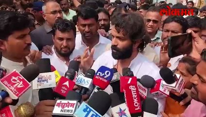 अमित ठाकरे सोलापूरात हत्या झालेल्या बाळासाहेब सरवदे यांच्या कुटुंबाची भेट_1