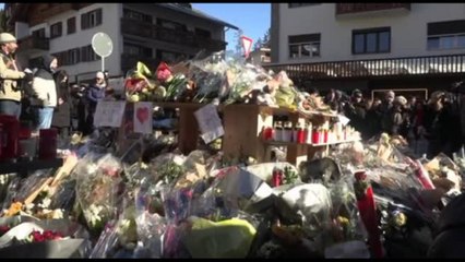 Crans-Montana, grande commozione a messa per vittime: 6 i morti italiani