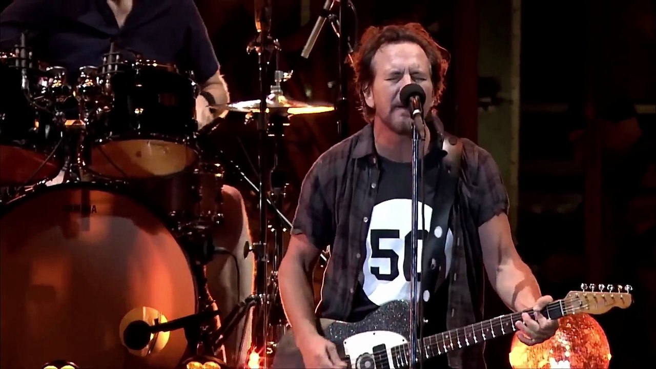 Better Man (with 'Save It for Later' & 'I Wanna Be Your Boyfriend' by Ramones tags) - Pearl Jam (live)