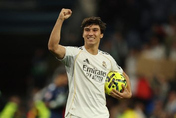 La Liga : Gonzalo Garcia voit triple, le Real en colle cinq au Betis