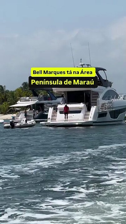 VÍDEO: Bell Marques é visto em iate no sul da Bahia; veja