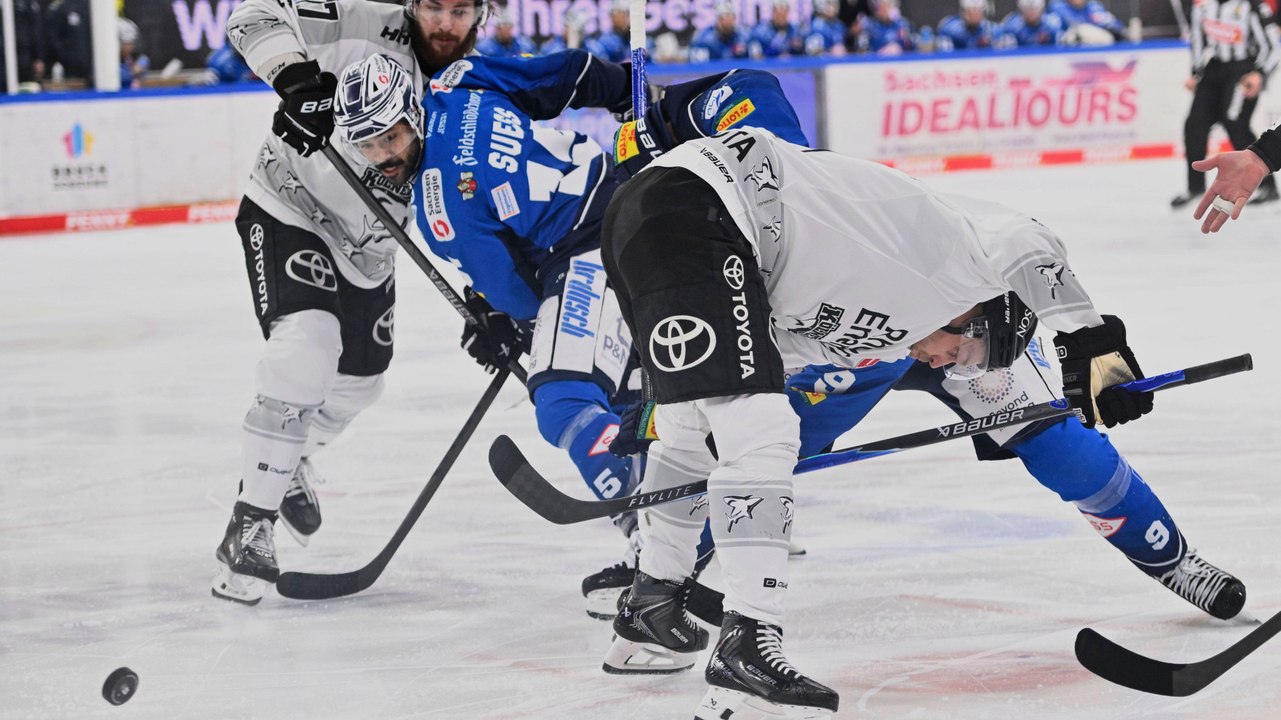 Fünf Gegentore in 25 Minuten: Haie überrollen Eislöwen