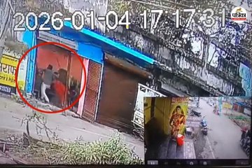 CG Breaking News: सत्संग के दौरान बुजुर्ग महिलाओं पर डंडे से हमला, CCTV में कैद वारदात, देखें Video