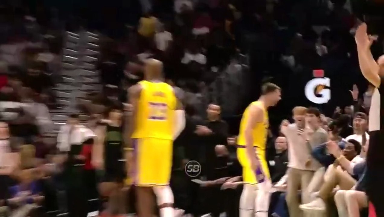 “Lakers vs Pelicans Highlights: Luka’s Shot of the Year & Insane Windmill Dunk!” ✅