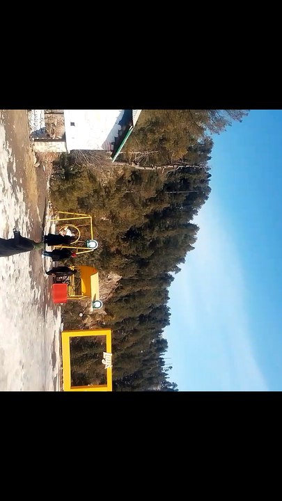 Changla Gali top