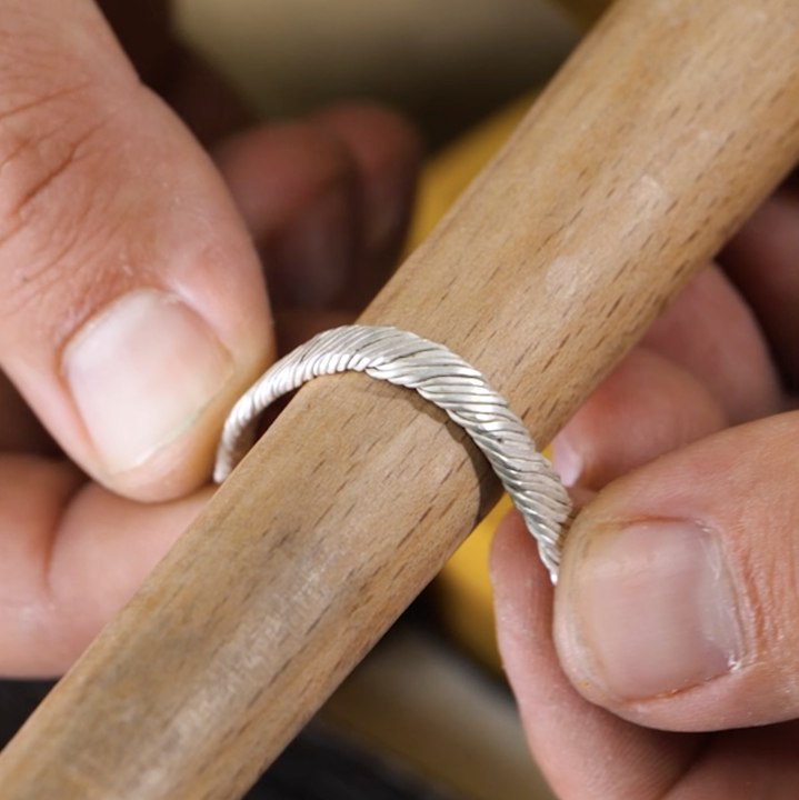 Paper clip into a unique ring💍