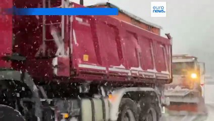 Fortes tempestades de neve atingem Bósnia, Sérvia e Croácia