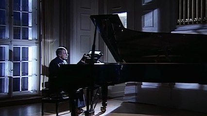 Pierre Boulez plays Douze Notations: I. Fantasque – Modéré