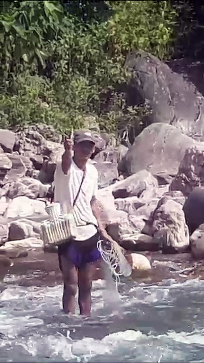 CAST NET FISHING IN NEPAL |