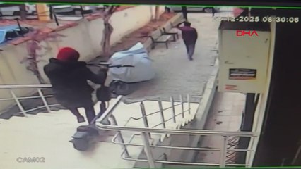 Beylikdüzü'nde elektrikli bisiklet ve skuter hırsızlığı kamerada