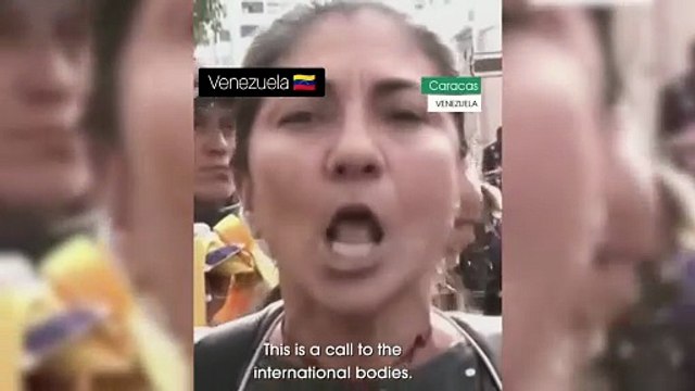Mujer chavista pronuncia discurso emotivo en Caracas contra la invasión estadounidense