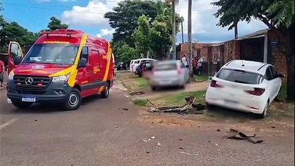 Acidente com vítimas mobiliza Siate no Bairro Santa Felicidade