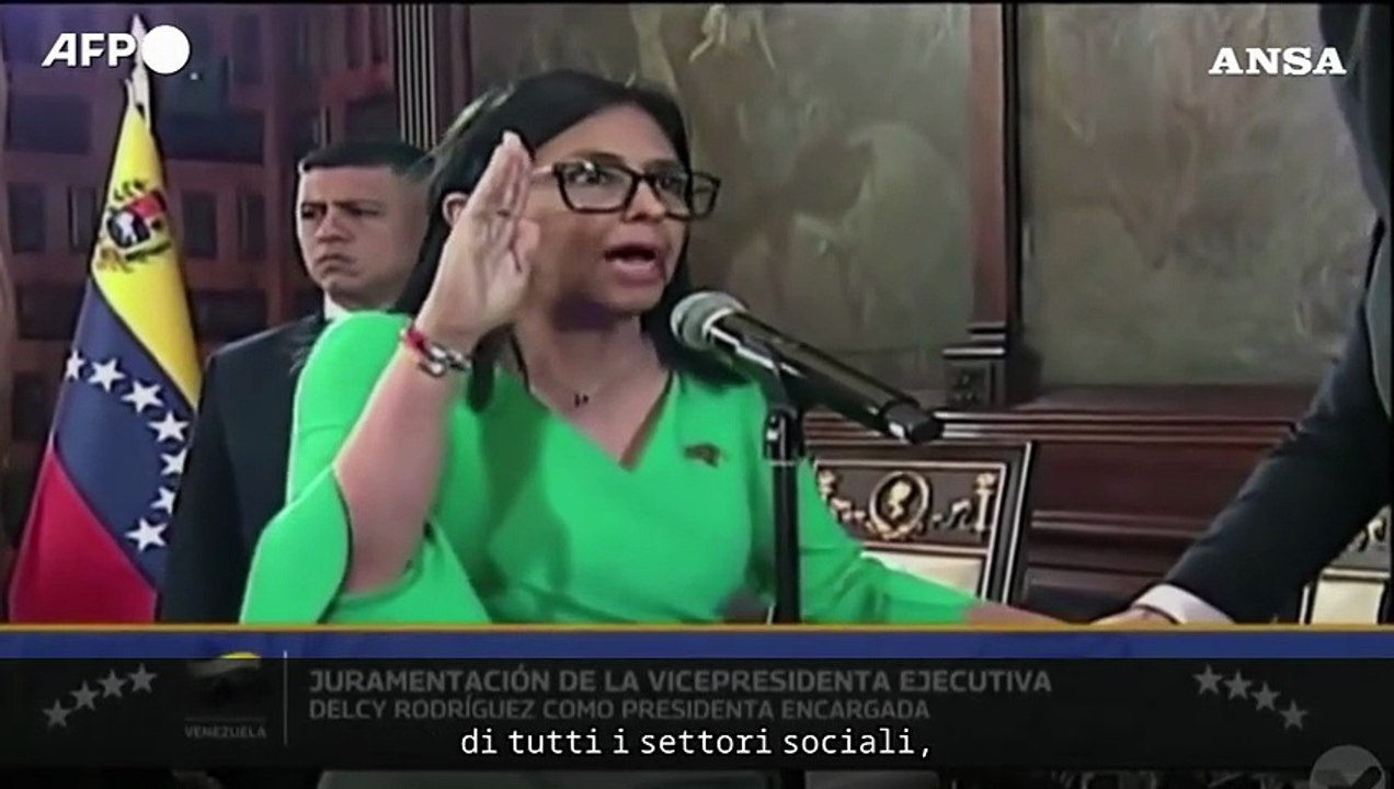 Davanti al parlamento venezuelano il giuramento di Rodriguez come presidente ad interim