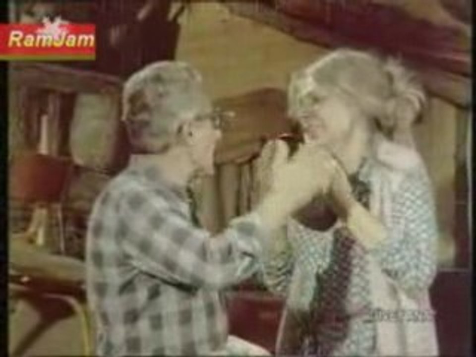 Sadri Alışık Meyhanede - Ben Seni Unutmak İçin Sevmedim