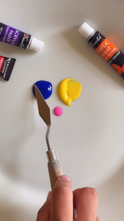 Blue, Yellow and Pink Colour Mixing