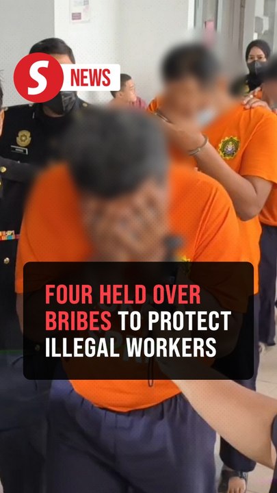 Senior Melaka immigration officer, wife, two officers arrested for corruption