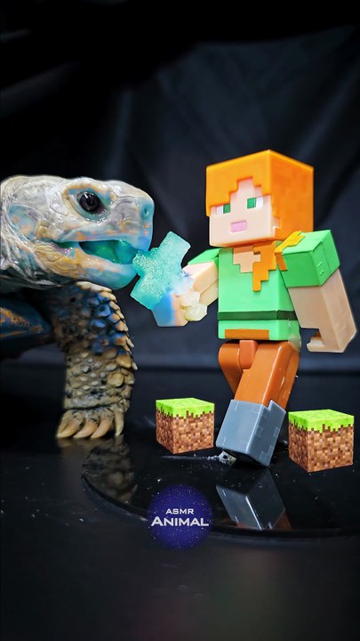 Minecraft ASMR Mukbang Eating Cyan Sword