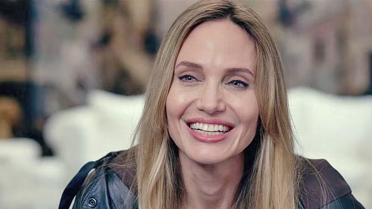 Coutures Bande-annonce VO STFR