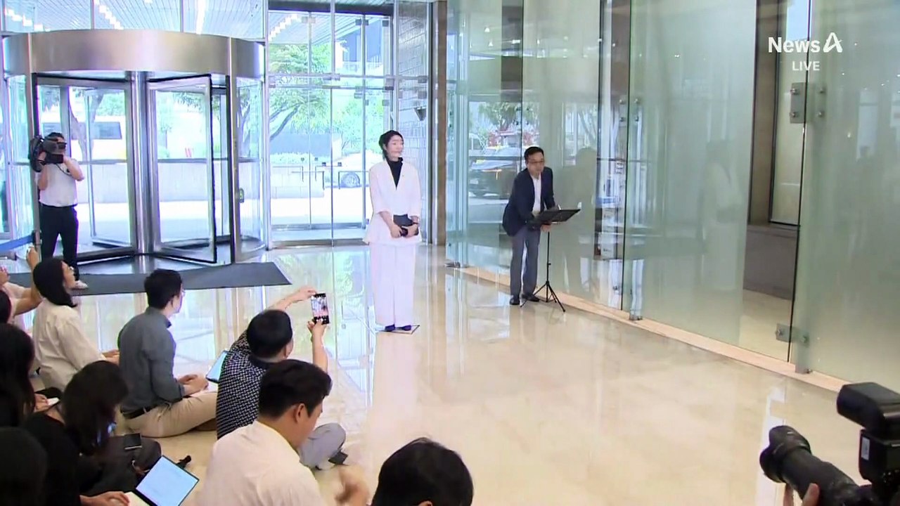 ‘1억 보관 의혹’ 강선우 전 보좌관 출석…혐의 부인