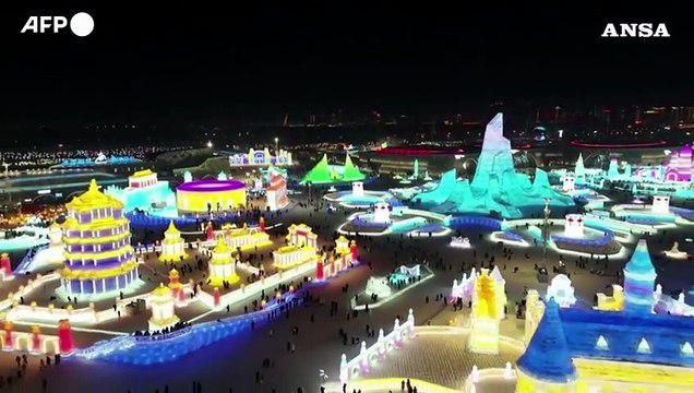 Cina, Festival del ghiaccio tra fuochi d'artificio e spettacoli di droni