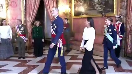 El Rey Felipe VI y la Princesa Leonor, tándem militar frente a una Reina Letizia bicolor