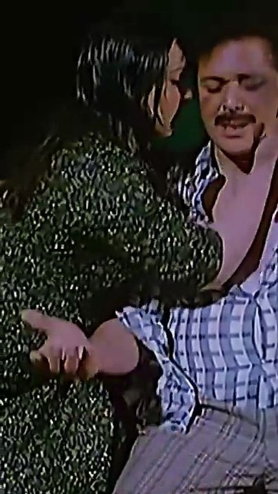 ايه يا بت اللى انتى بتعمليه ده