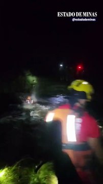 Veja como foi resgate de jovens ilhados na Serra do Cipó
