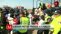 Reyes Magos llegan a Chalco y reparten juguetes con apoyo de seguridad estatal
