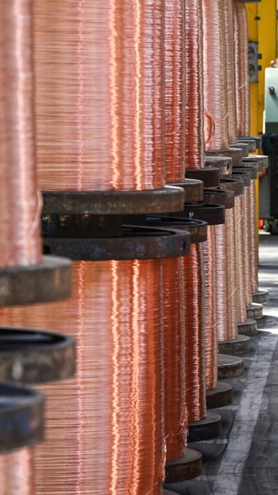 Copper Prices Reach Record Amid Supply Squeeze and Tariff Fears