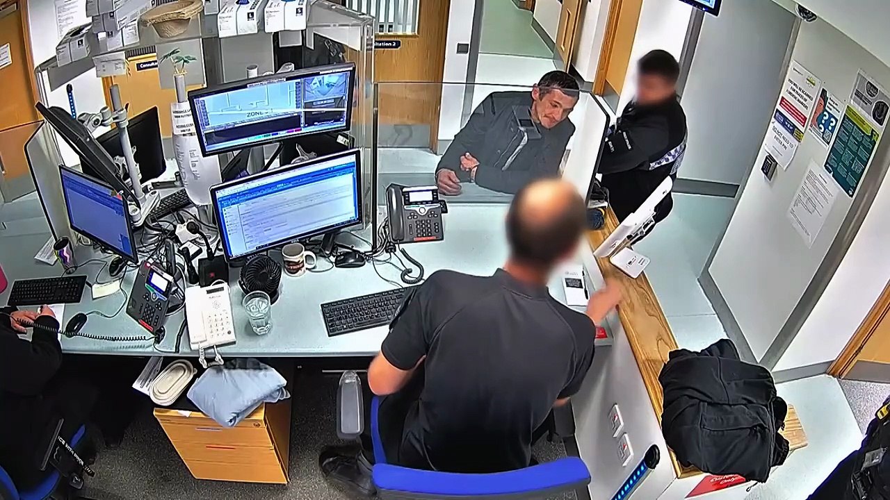 Catching a Killer S03E01 Buried Truths H 264