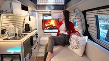 ❄️ COZY SNOW CAMPING: -10°C Winter Adventure in a Modern Small Campervan! 🚐🔥