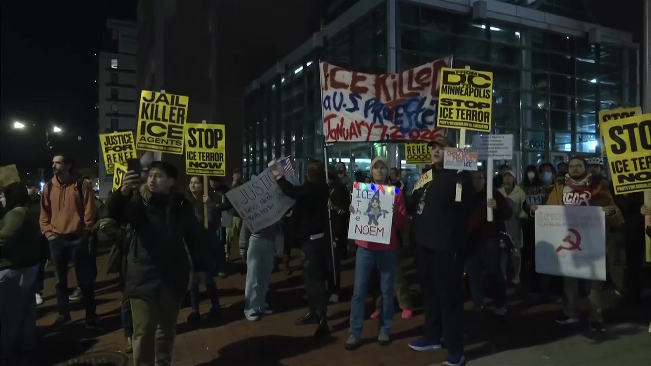 Outrage Erupts as Protesters March on White House After ICE Kills Minnesota Mother