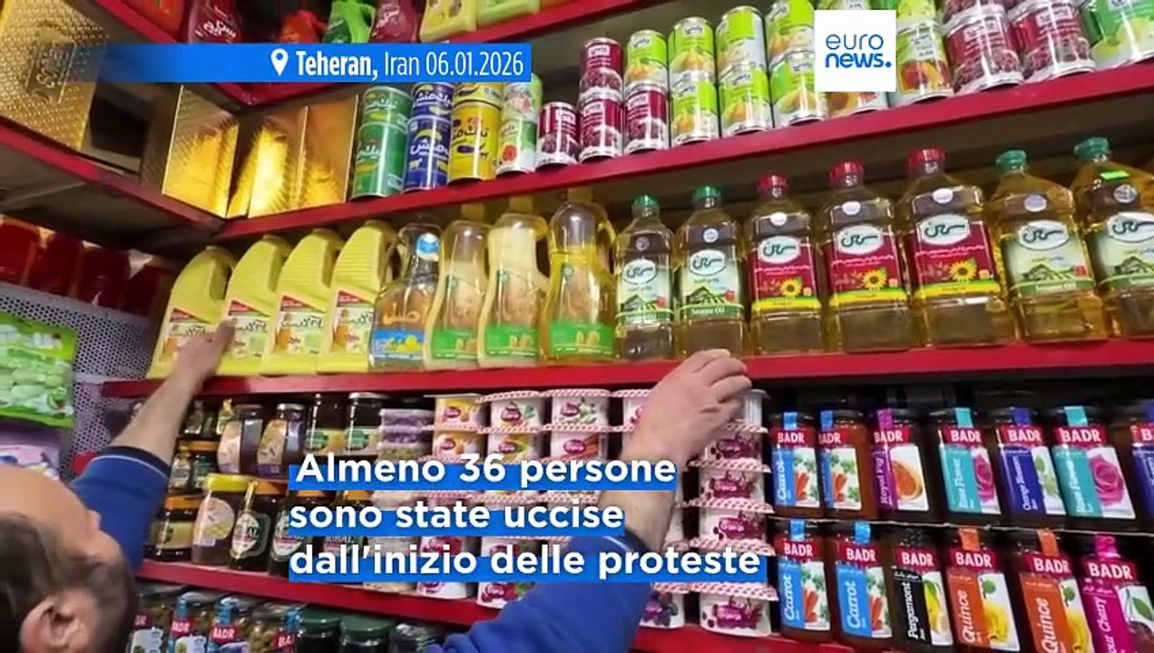 Iran, scontro tra forze di sicurezza e manifestanti nel bazar di Teheran: 36 vittime da inizio delle proteste