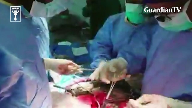 Doctors threaten another strike as health workers remain off work