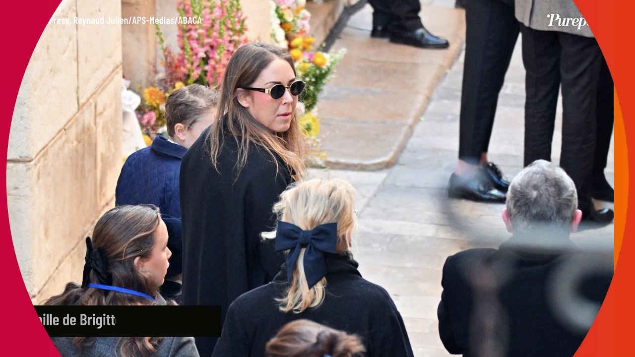 Théa et Anna, les petites-filles de Brigitte Bardot, à Saint-Tropez : elles ont voyagé en famille depuis la Norvège