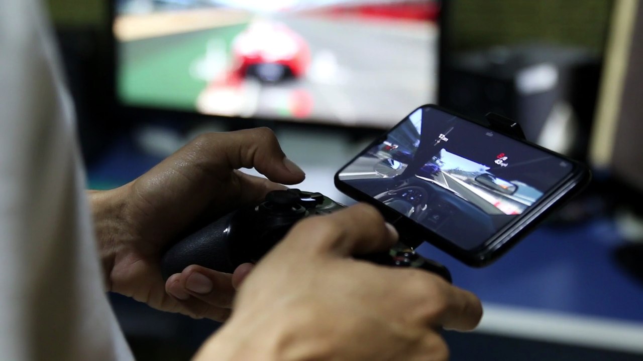 Mobile gaming