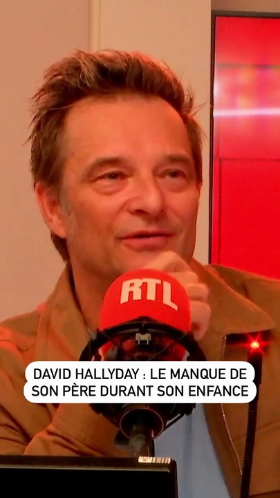 2023 – Johnny Hallyday : le 24 mars, David Hallyday évoque le manque de son père durant son enfance (Laissez-vous tenter, RTL)