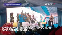 Momen Prabowo Bersama Petani Tumbuk Padi Tandai Pencapaian Swasembada Pangan
