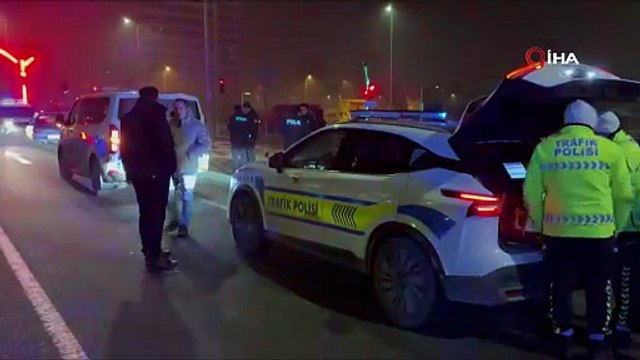 Polise çarpıp kaçan şahıs, olay yerine gelince yakayı ele verdi