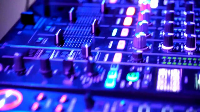 PETSTIBLE EQ-323 Digital Dual 31-Band Graphic Equalizer