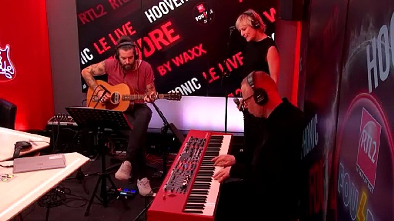 Hooverphonic & Waxx reprennent "I Go to Sleep" des Pretenders en live dans Foudre
