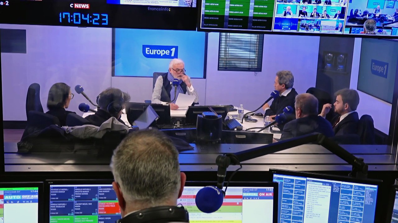 Audiovisuel public : «comment avec ce déficit France TV peut continuer à financer ses émissions ?» cible E.Revel